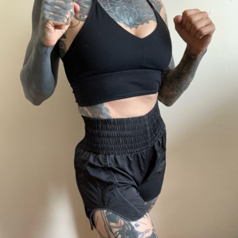 🌹SOLD🌹Women’s xxs fluory Muay Thai boxing shorts